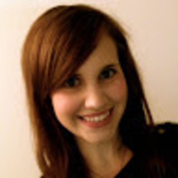 Meet your Posher, Gabrielle - Picture 1 of 1